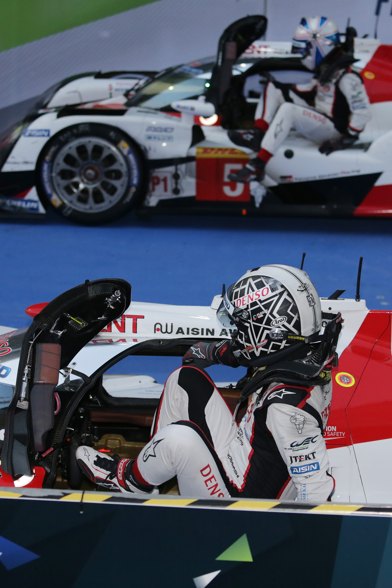 Kamui Kobayashi / Anthony Davidson, driver; 2016 WEC Round 8 Shanghai