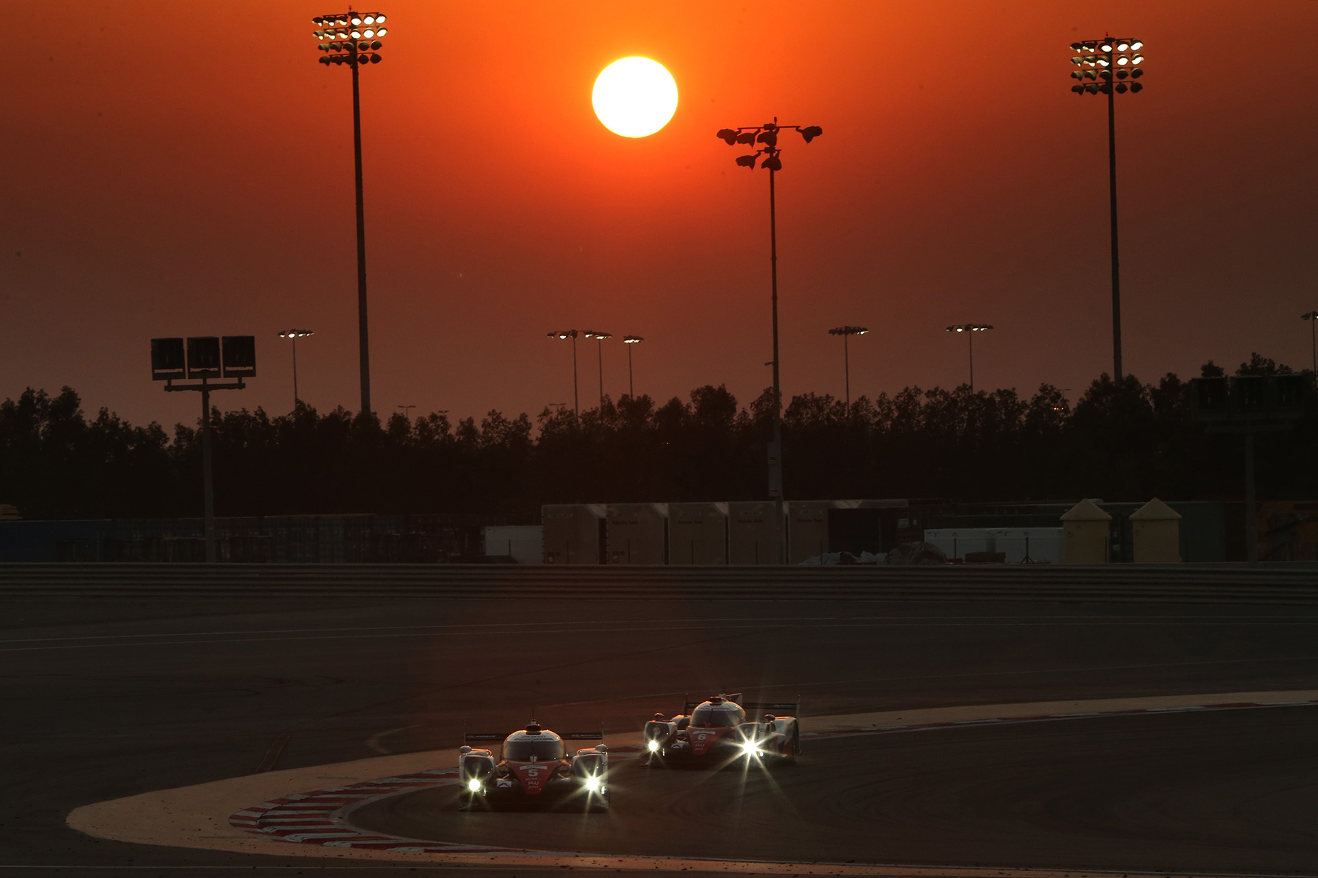 2016 WEC Round 9 Bahrain