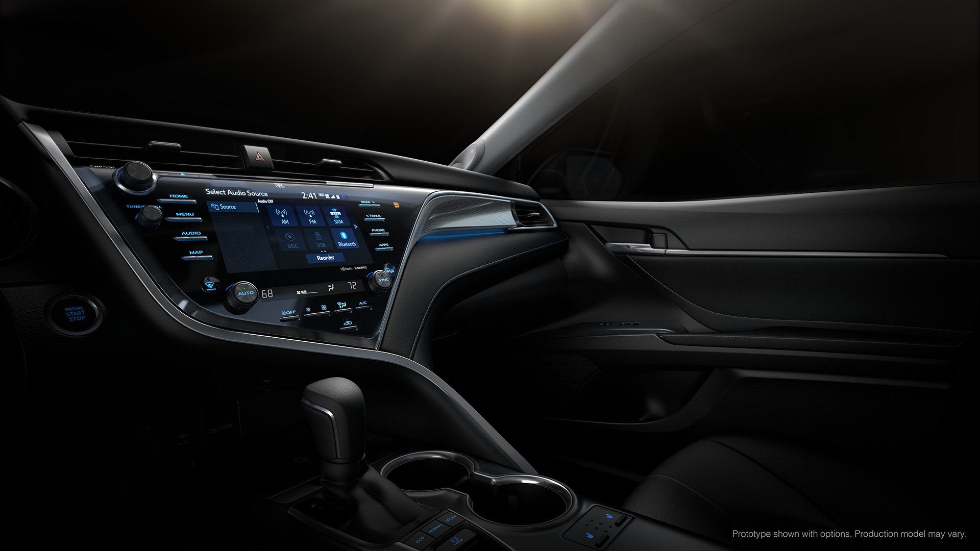 新型カムリ（米国仕様）