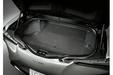 Luggage Space (LC 500)