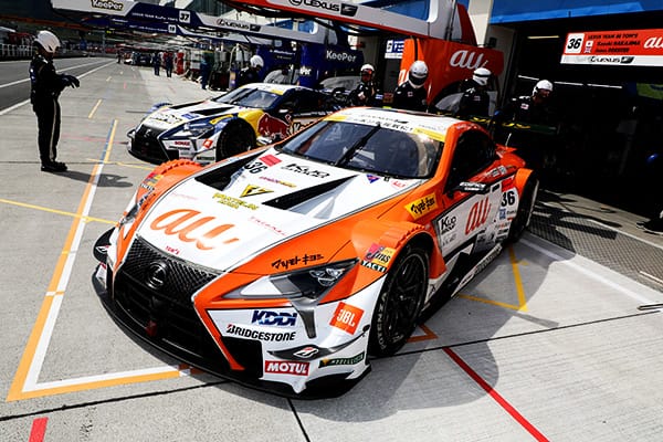 au TOM'S LC500 36号車(中嶋一貴/ジェームス・ロシター)