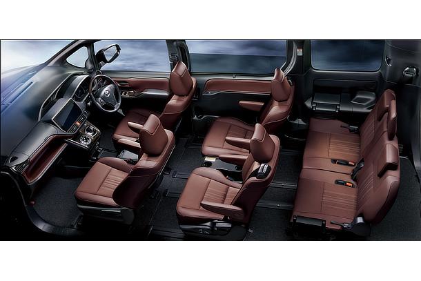 Gi“Premium Package” (ハイブリッド車) (内装色：バーガンディ＆ブラック) 〈オプション装着車〉