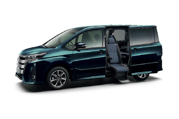 ウェルキャブ サイドリフトアップチルトシート車 Si (2WD) (ブラッキッシュアゲハガラスフレーク) 〈オプション装着車〉