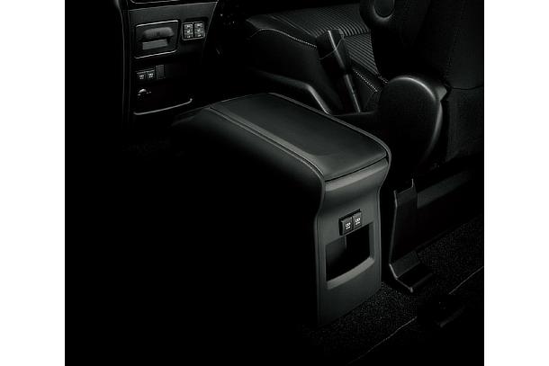 独立型センターコンソールボックス＋充電用USB端子2個