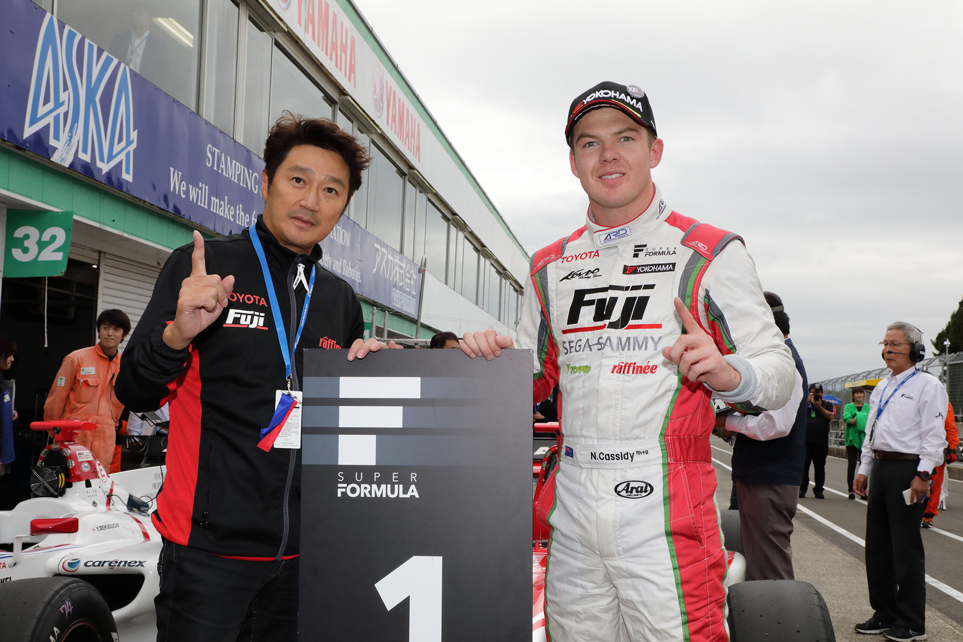 【監督】近藤 真彦／【ドライバー】ニック・キャシディ SUPER FORMULA 2017年 第6戦 SUGO