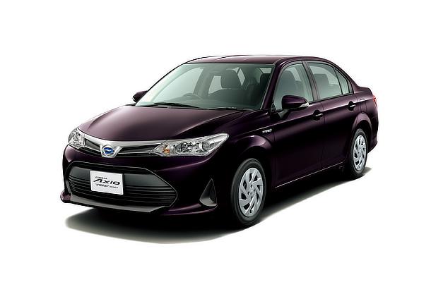 TOYOTA、カローラフィールダーならびにカローラアクシオを