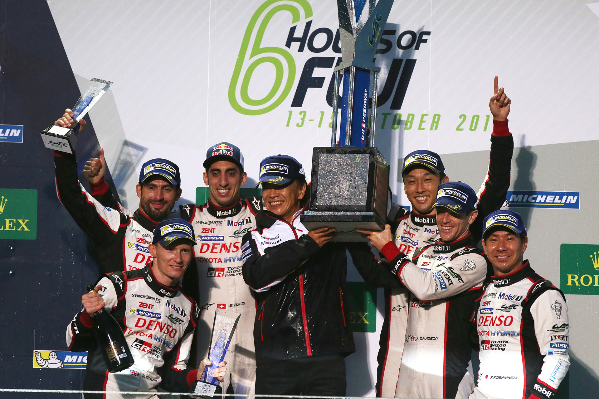 José María López / Mike Conway / Sébastien Buemi, driver / Shigeki Tomoyama, Senior Managing Officer / Kazuki Nakajima / Anthony Davidson / Kamui Kobayashi, driver; 2017 WEC Round 7 Fuji