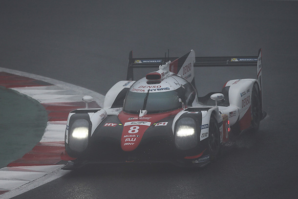 WEC第7戦 富士6時間 決勝 TOYOTA GAZOO Racing 雨と霧の混戦を1