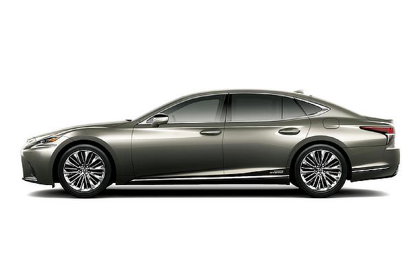 LS 500h "version L" (in "Manganese Luster" with options)