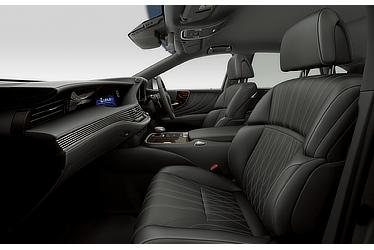 LS 500h "version L" (with "Black" interior)