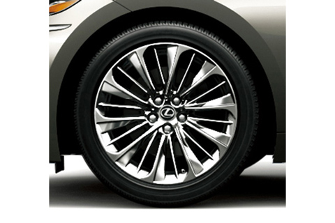 20-inch aluminum wheel