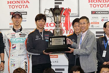 【ドライバー】石浦 宏明／【監督】立川 祐路／【ドライバー】国本 雄資 SUPER FORMULA 2017年 第7戦 鈴鹿