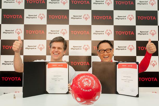 Signing ceremony