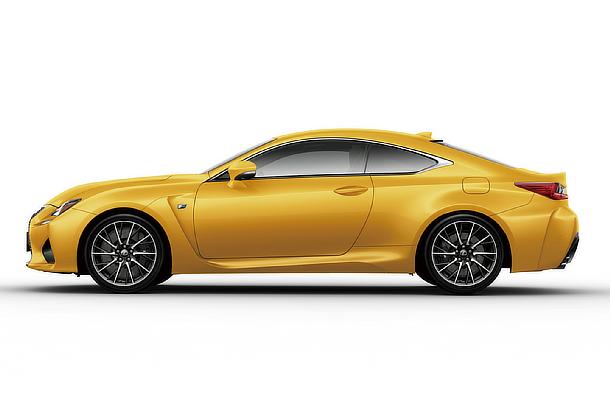 RC F（ネープルスイエローコントラストレイヤリング）＜オプション装着車＞