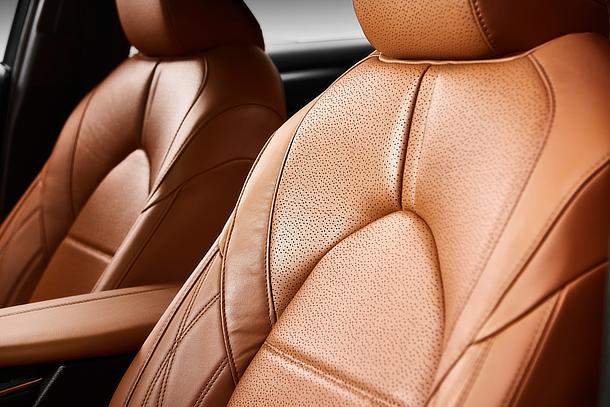 2019 Toyota Avalon Limited Hybrid