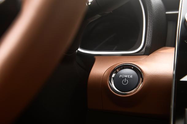 2019 Toyota Avalon Limited Hybrid