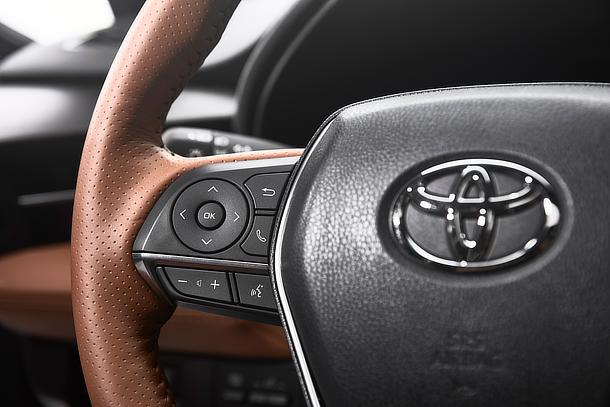 2019 Toyota Avalon Limited Hybrid