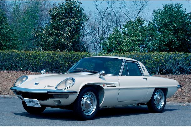 マツダコスモスポーツ1966 & トヨタセリカ1970 企画展「元気!! ニッポン 1960s！」展示車両 | トヨタ自動車株式会社