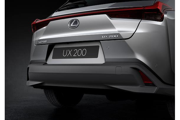 UX 200