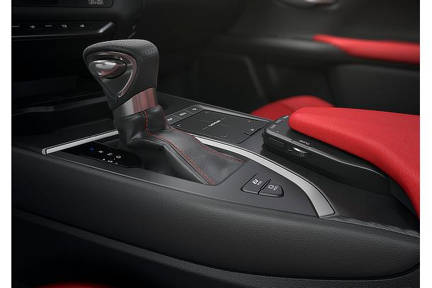 UX 250h "F SPORT"