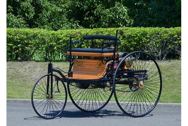 走行披露車 ベンツ パテント モトールヴァーゲン【レプリカ】（1886）