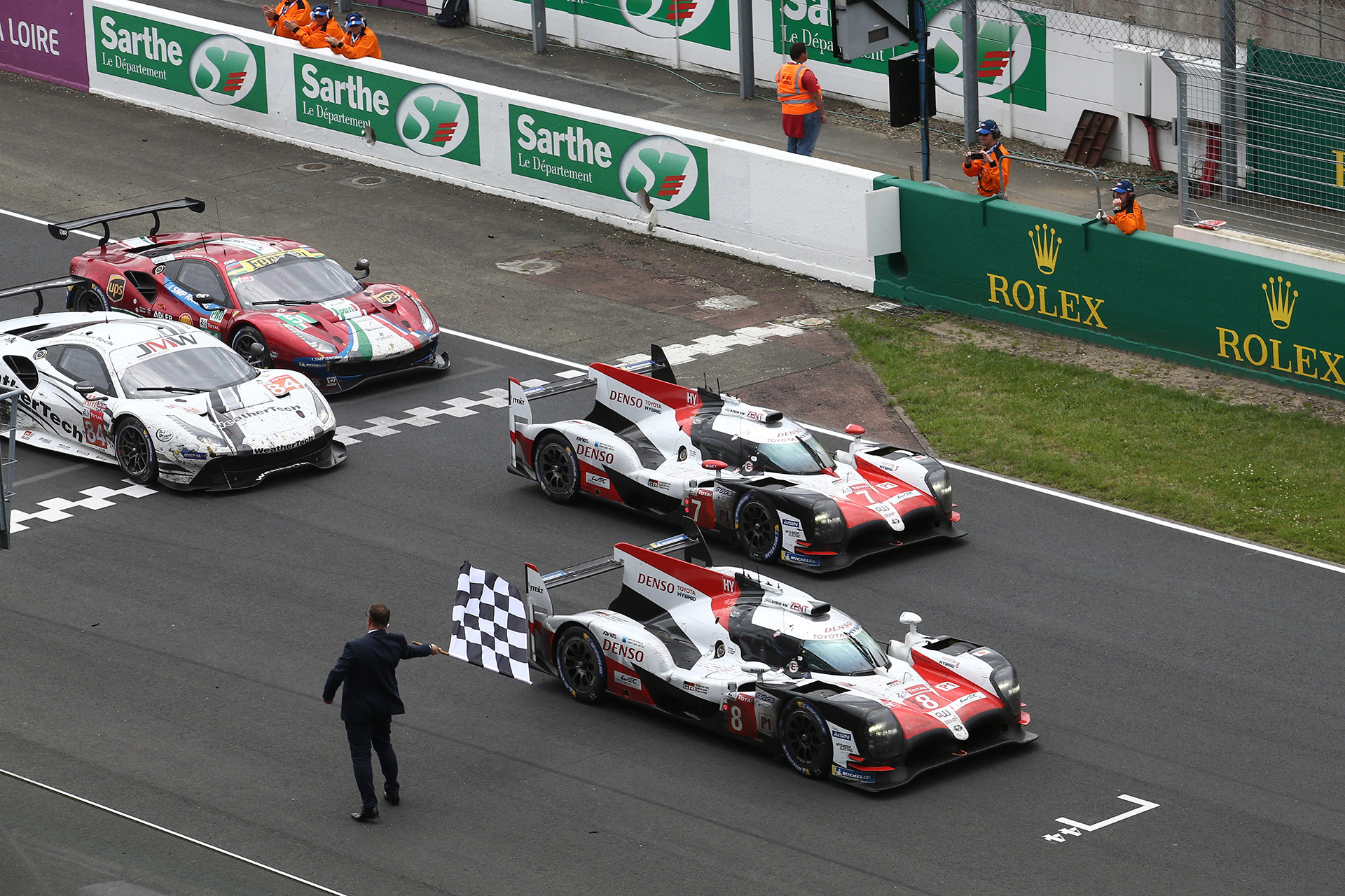 TOYOTA GAZOO Racing、悲願のル・マン初制覇！ 中嶋／ブエミ／アロンソ