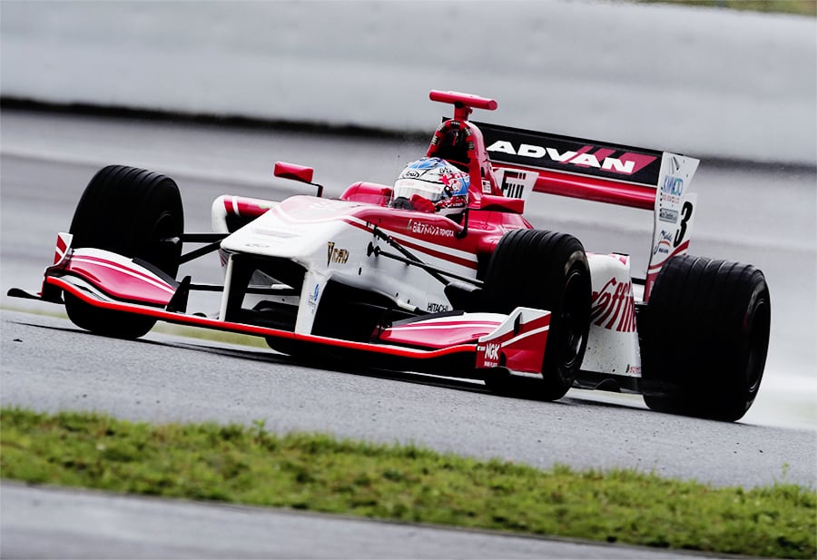 ポールポジションを獲得したニック・キャシディ（ORIENTALBIO KONDO SF14 3号車）