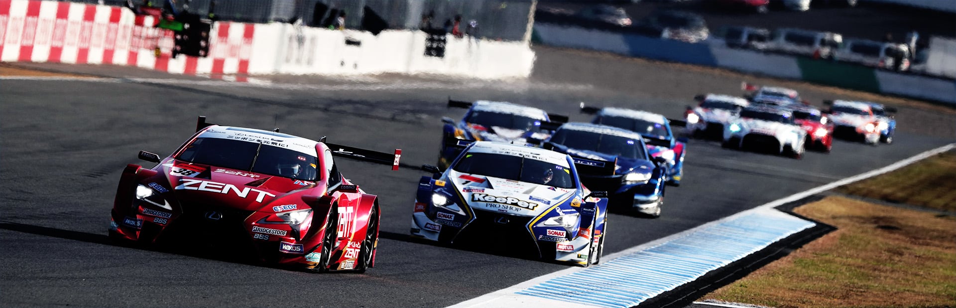 SUPER GT 第8戦 MOTEGI GT 250km RACE GRAND FINAL 立川／石浦組LEXUS LC500が2位表彰台を獲得 2連覇を目指した平川／キャシディ組は猛追及ばずランキング2位 GT300クラスでも追い上げた嵯峨／平手組プリウスが2位で逆転タイトルならず