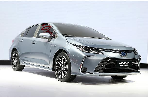 Toyota Unveils New Corolla Sedans At China S Guangzhou International Automobile Exhibition Toyota Global Newsroom Toyota Motor Corporation Official Global Website