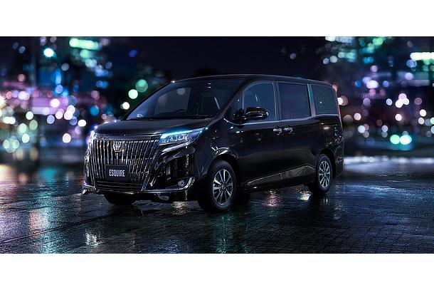 エスクァイア 特別仕様車 Gi“Premium Package・Black-Tailored”（2WD）（ブラック）