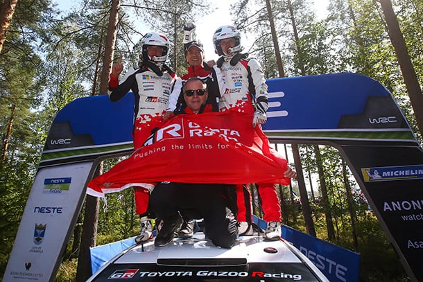 【ドライバー】マルティン・ヤルヴェオヤ／【GAZOO Racing Company President】友山 茂樹／【ドライバー】オィット・タナック／【チーム代表】トミ・マキネン 2019 WRC Round 9 Rally Finland