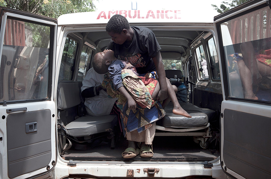 Providing humanitarian assistance in Burundi Photo: Médecins Sans Frontières ©Martina Bacigalupo