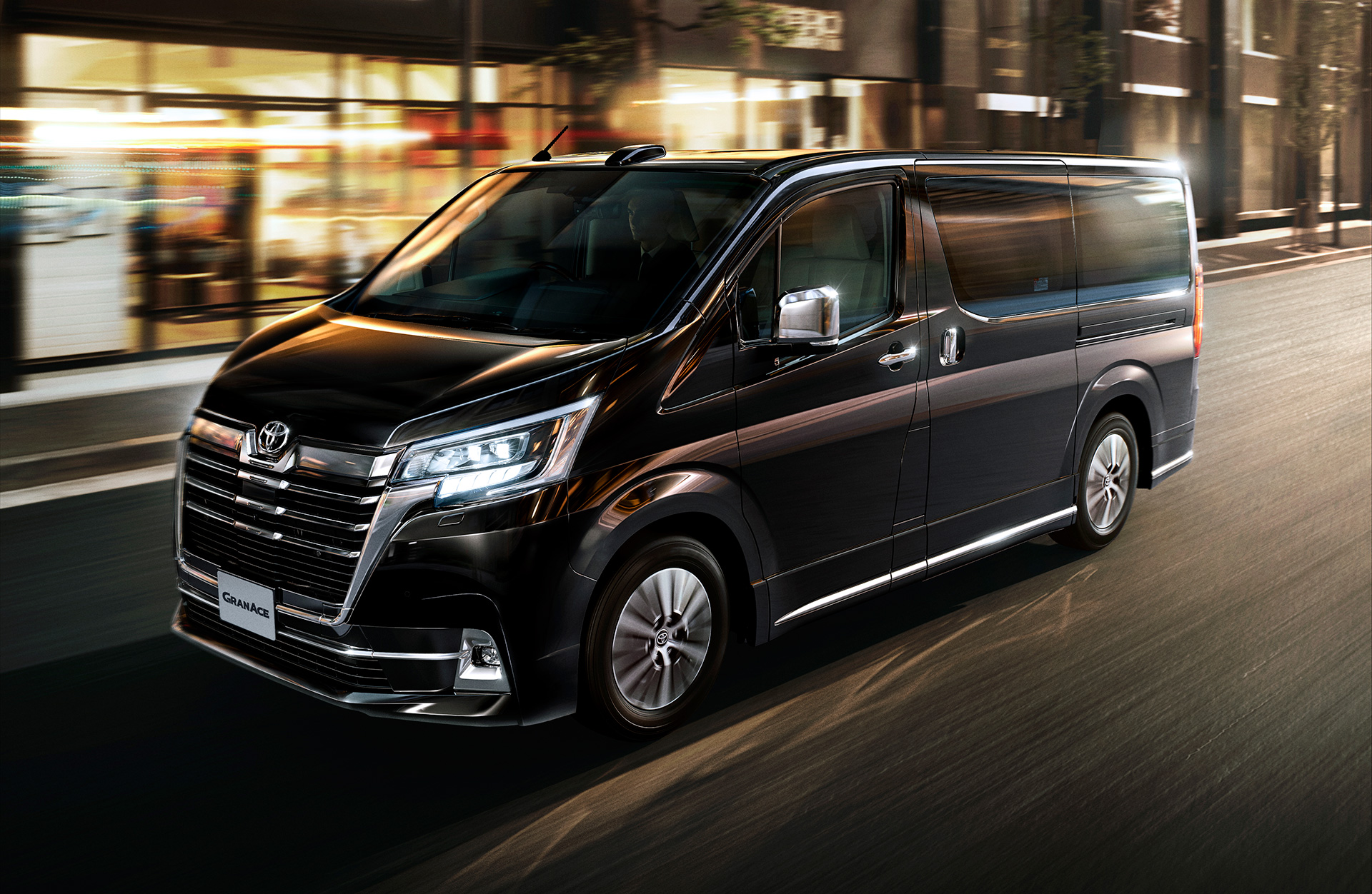 Toyota to Launch New Model "Granace" in JapanSales of large luxury wagon to start from December 16 - Image 1