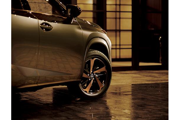 NX300 特別仕様車“Bronze Edition”（ソニックチタニウム）＜オプション装着車＞