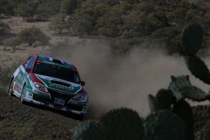 WRCラリー・メキシコ（出展 ： SUBARU-STI PHOTO LIBRARY）