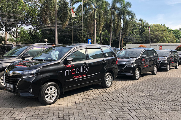 トヨタ・モビリティ基金、インドネシアで医療従事者による新型コロナウイルス検体輸送のためのオンデマンド型サービスを開始