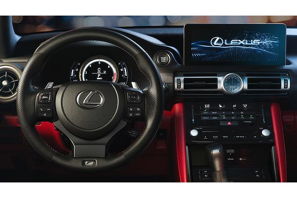 Lexus IS