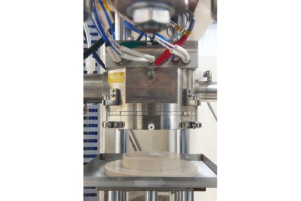 Stamping-type plating machine