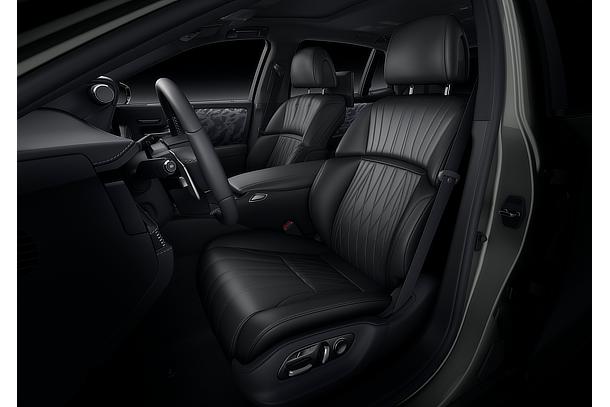 LEXUS LS