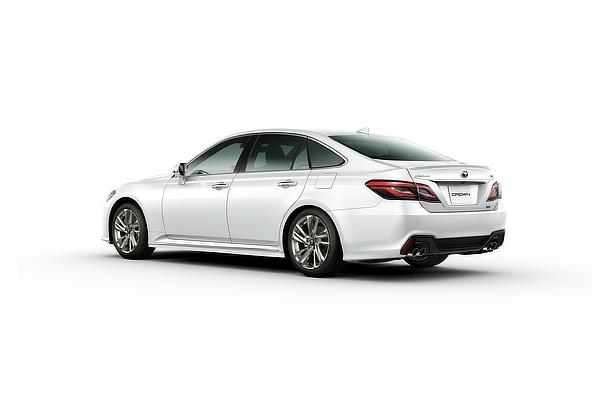 クラウン | トヨタ自動車株式会社 公式企業サイト