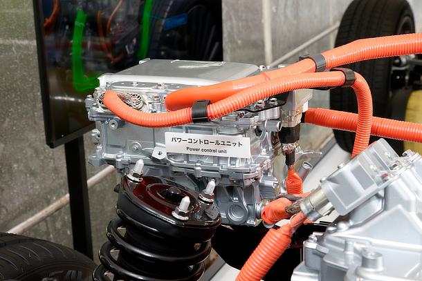 MIRAI（プロトタイプ）パワーコントロールユニット