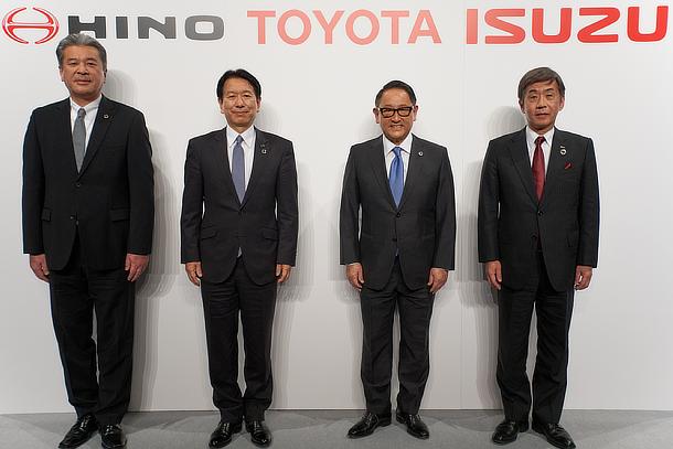 Hiroki Nakajima, President, Commercial Japan Partnership Technologies Corporation / Yoshio Shimo, President & CEO, Hino Motors, Ltd. / Akio Toyoda, President, Toyota Motor Corporation / Masanori Katayama, President, Isuzu Motors Limited