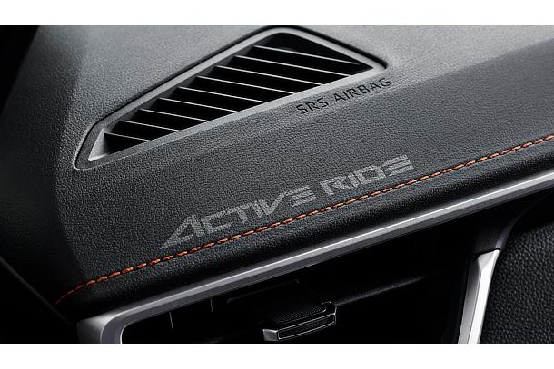 カローラ ツーリング“ACTIVE RIDE”専用ロゴ（レーザー刻印）