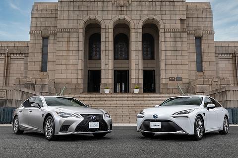 Lexus LS / Toyota Mirai (Advanced Drive)
