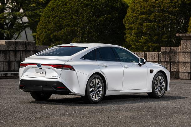 Toyota Mirai (Advanced Drive)