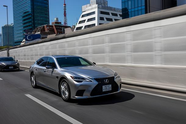 Lexus LS (Advanced Drive)