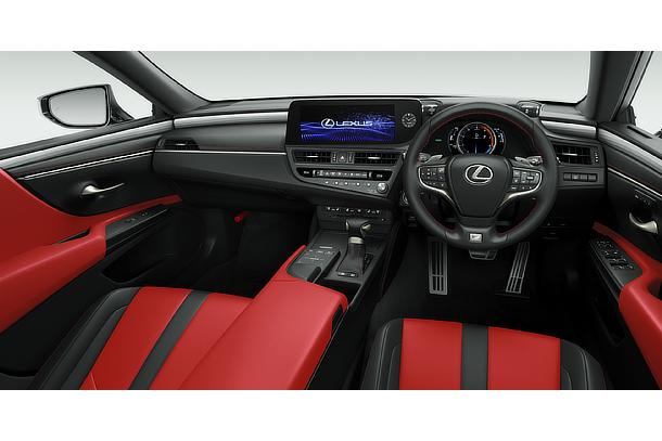 ES300h“F SPORT”（インテリアカラー ： “F SPORT”専用フレアレッド）