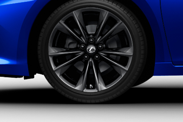 “F SPORT”専用19インチアルミホイール（ブラック塗装）