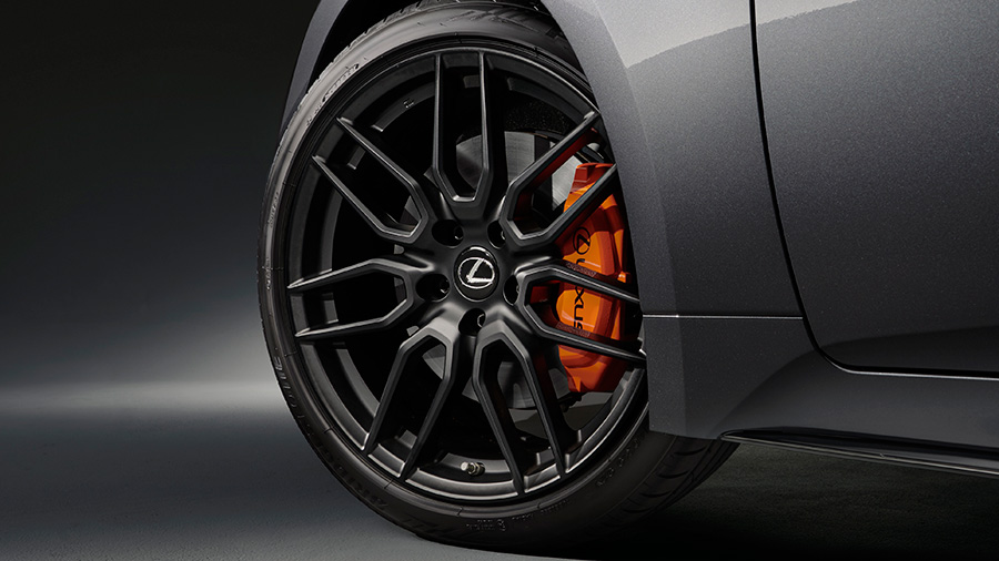 LEXUS、「IS」に特別仕様車“F SPORT Mode Black S”および“F SPORT Mode