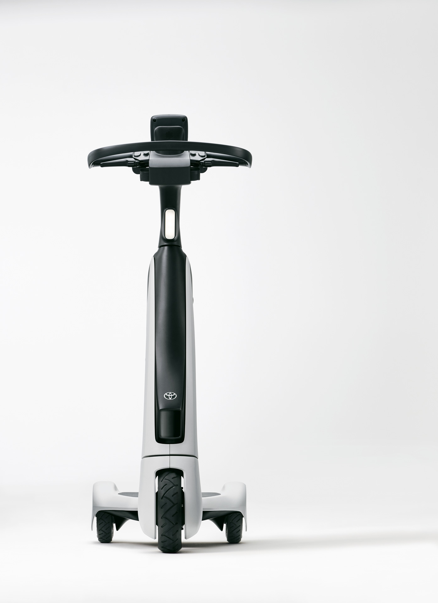 カズミ c walk T カズミ c walk T 歩行領域での新たなモビリティ「C+walk T」を